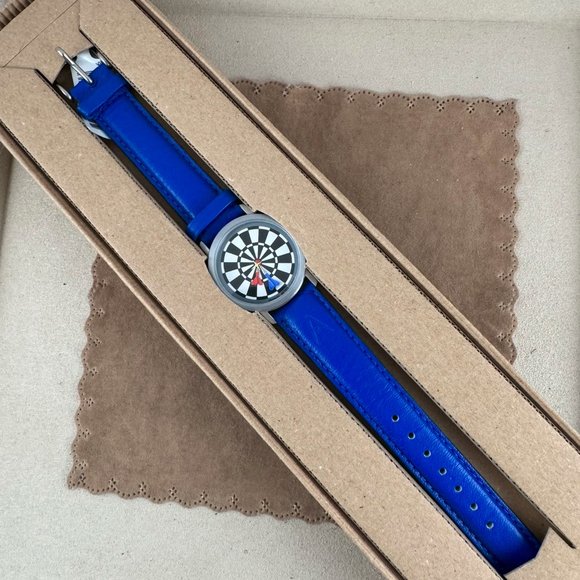 Play some Darts Mate  Vintage Akteo designed Dart Game Watch